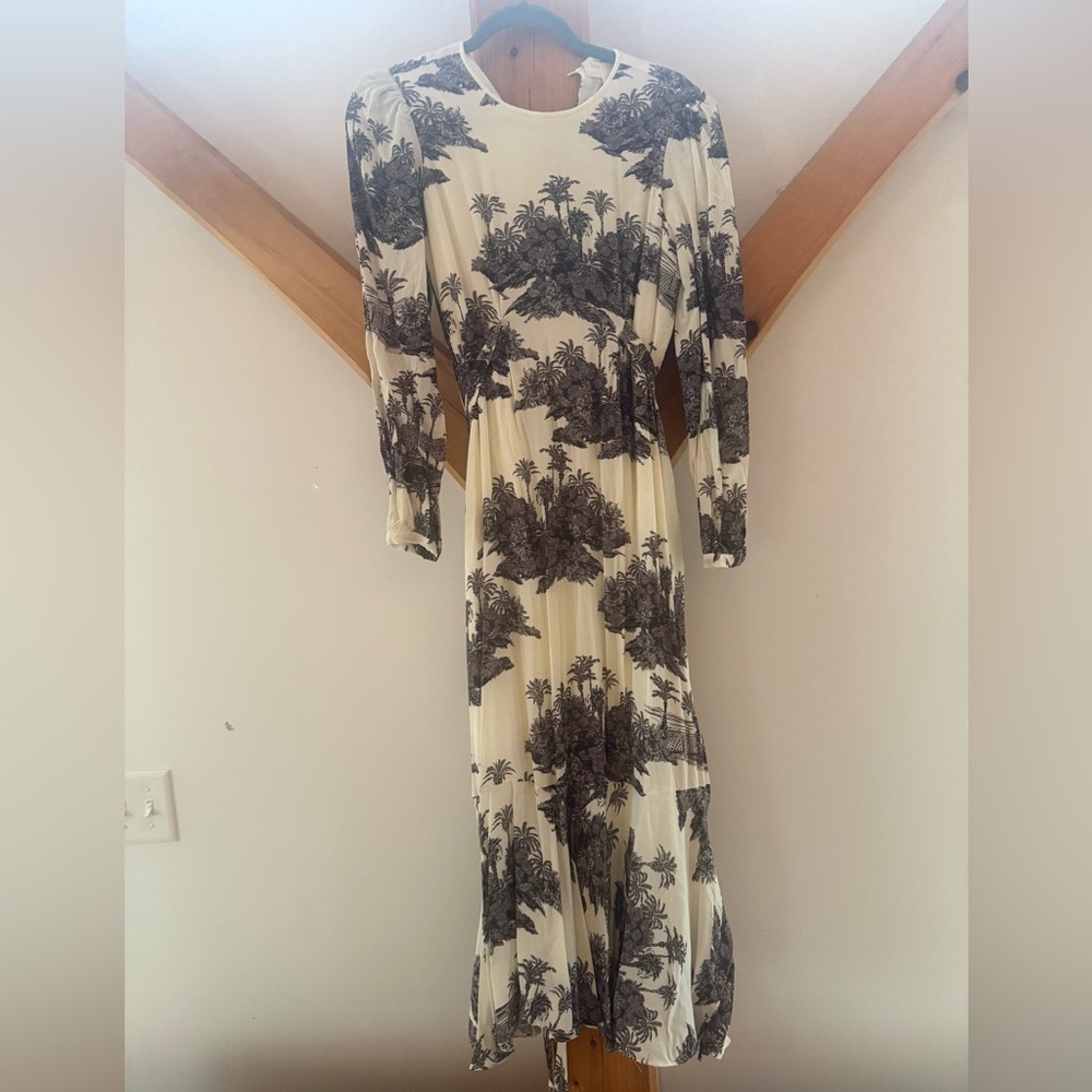 Tuckernuck x India hicks dress - Picture 2 of 3